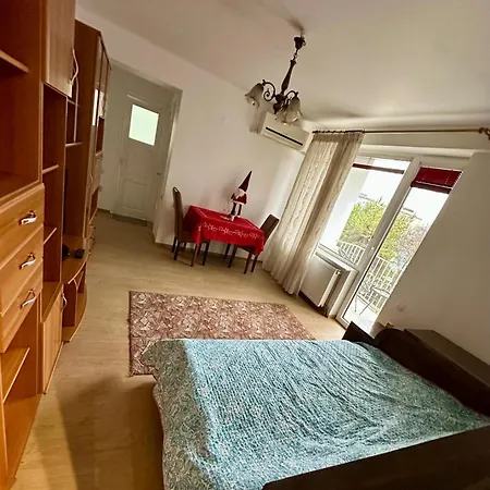 Theatre View In The Heart Of The - Ultracentral Shakespeare Square Apartment